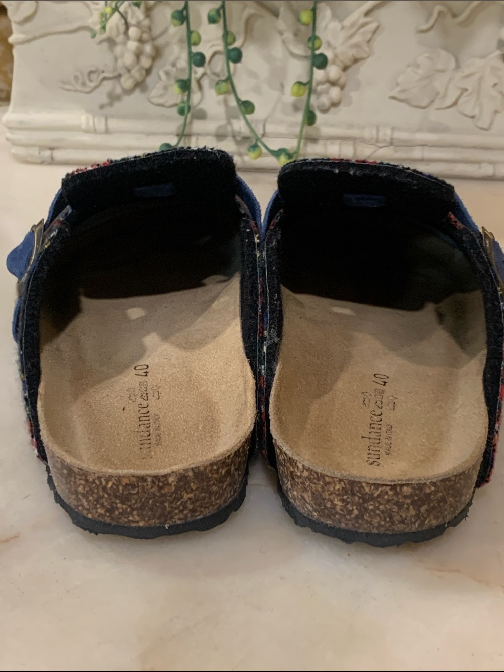 Sundance Clogs Size 40 - Picture 6 of 10